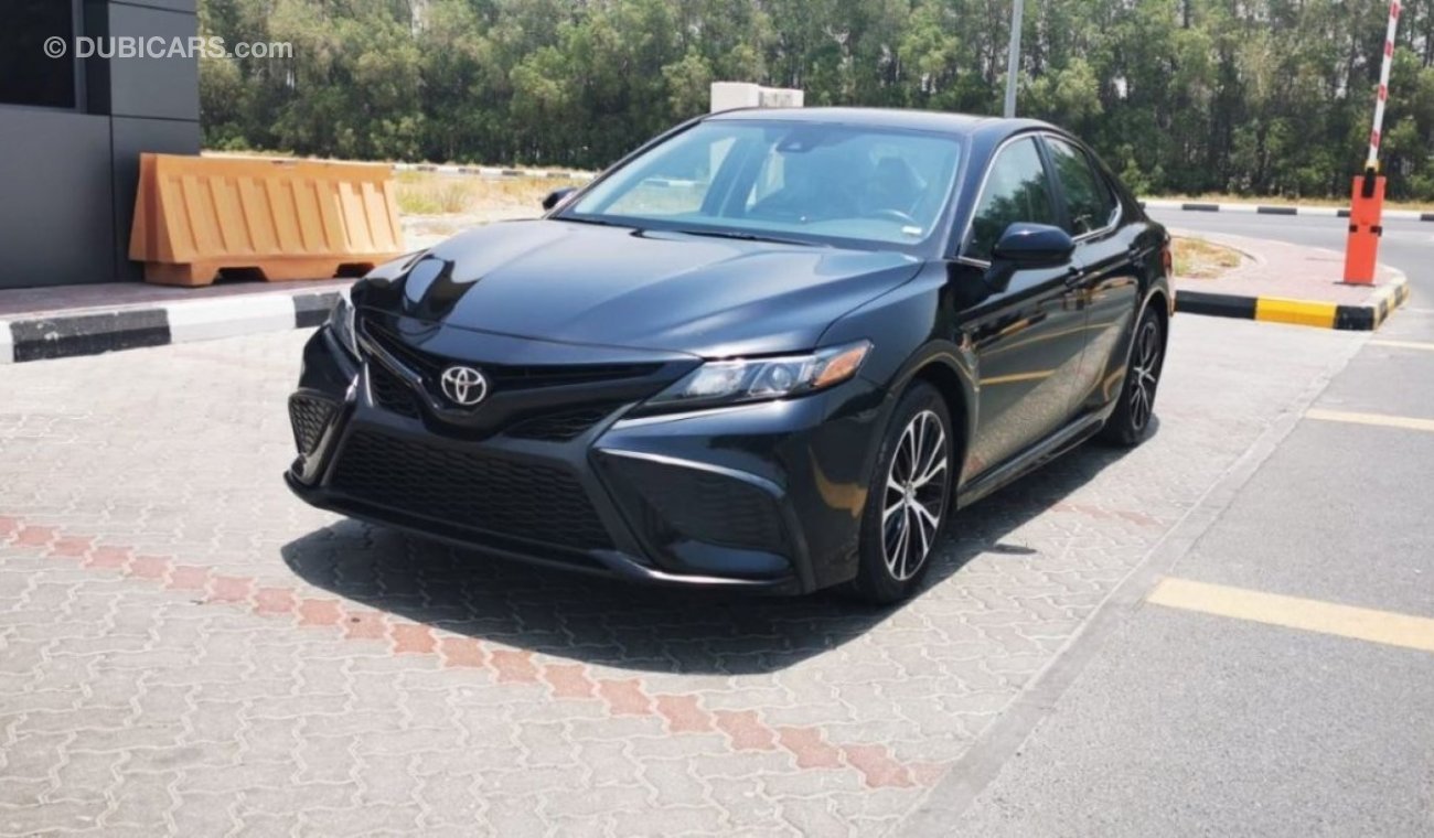 Toyota Camry SE - Sports Edition