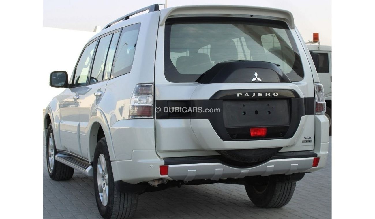 Mitsubishi Pajero GLS Top GLS Top GLS Top Mitsubishi Pajero 2017, in excellent condition, without accidents