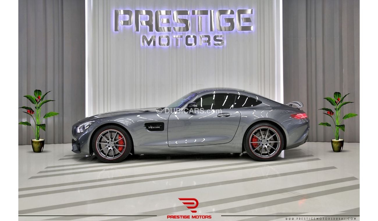 Mercedes-Benz AMG GT S V8 BiTurbo 2016 Gargash Services