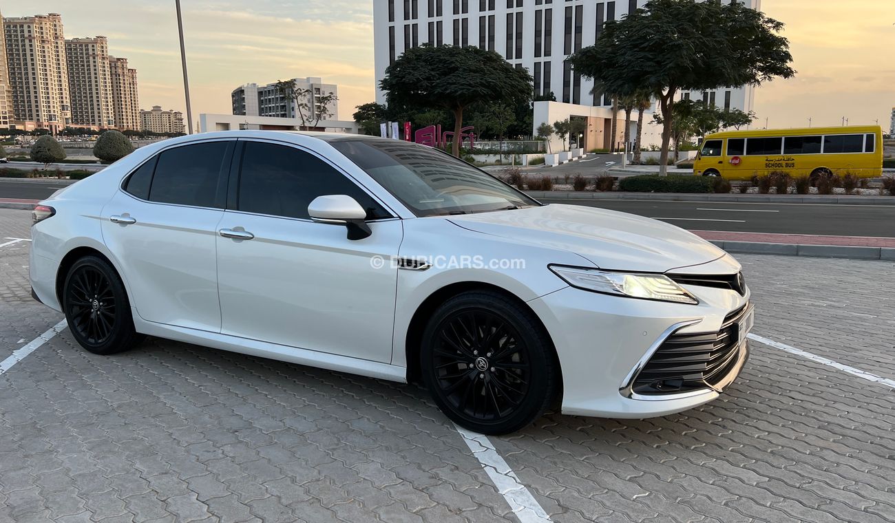 Used Toyota Camry 2023 SE+ 40th Anniversary V6 2023 for sale in Dubai ...