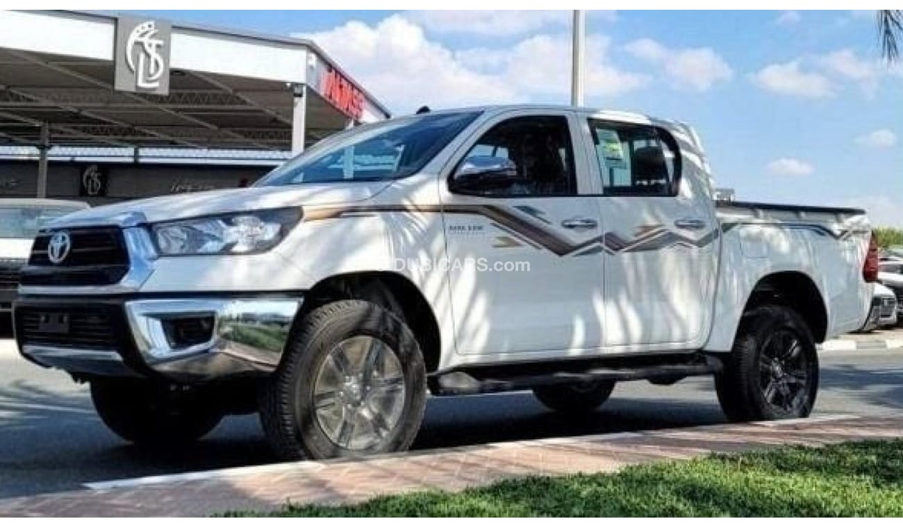 تويوتا هيلوكس New Toyota Hilux 2024 TOYOTA HILUX 2.7 AT WHITE Export only