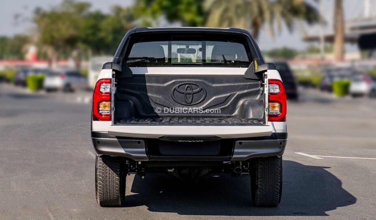 تويوتا هيلوكس TOYOTA HILUX 2.8L ADVENTURE DIESEL WITH Compressor