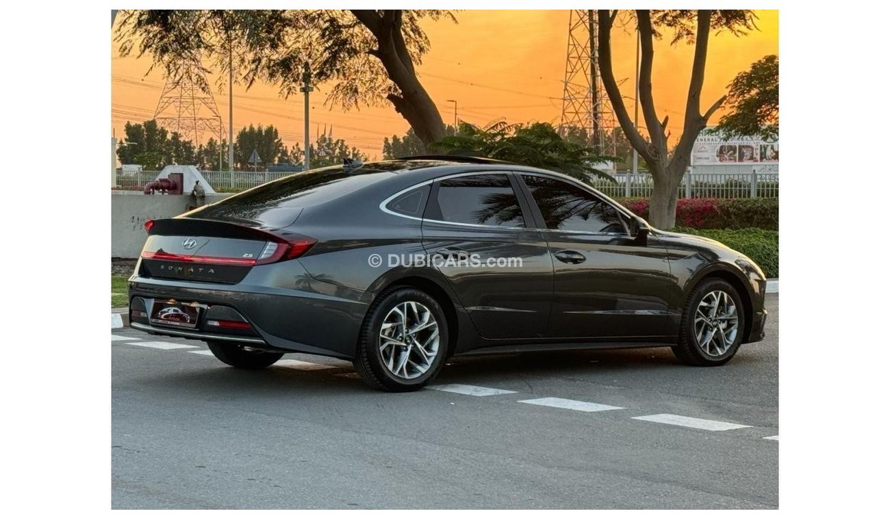 Hyundai Sonata HYUNDAI SONATA 2020 GCC 2.5L FULL OPTIONS UNDER WARRANTY WITH AGENCY SERVICE CONTRAC