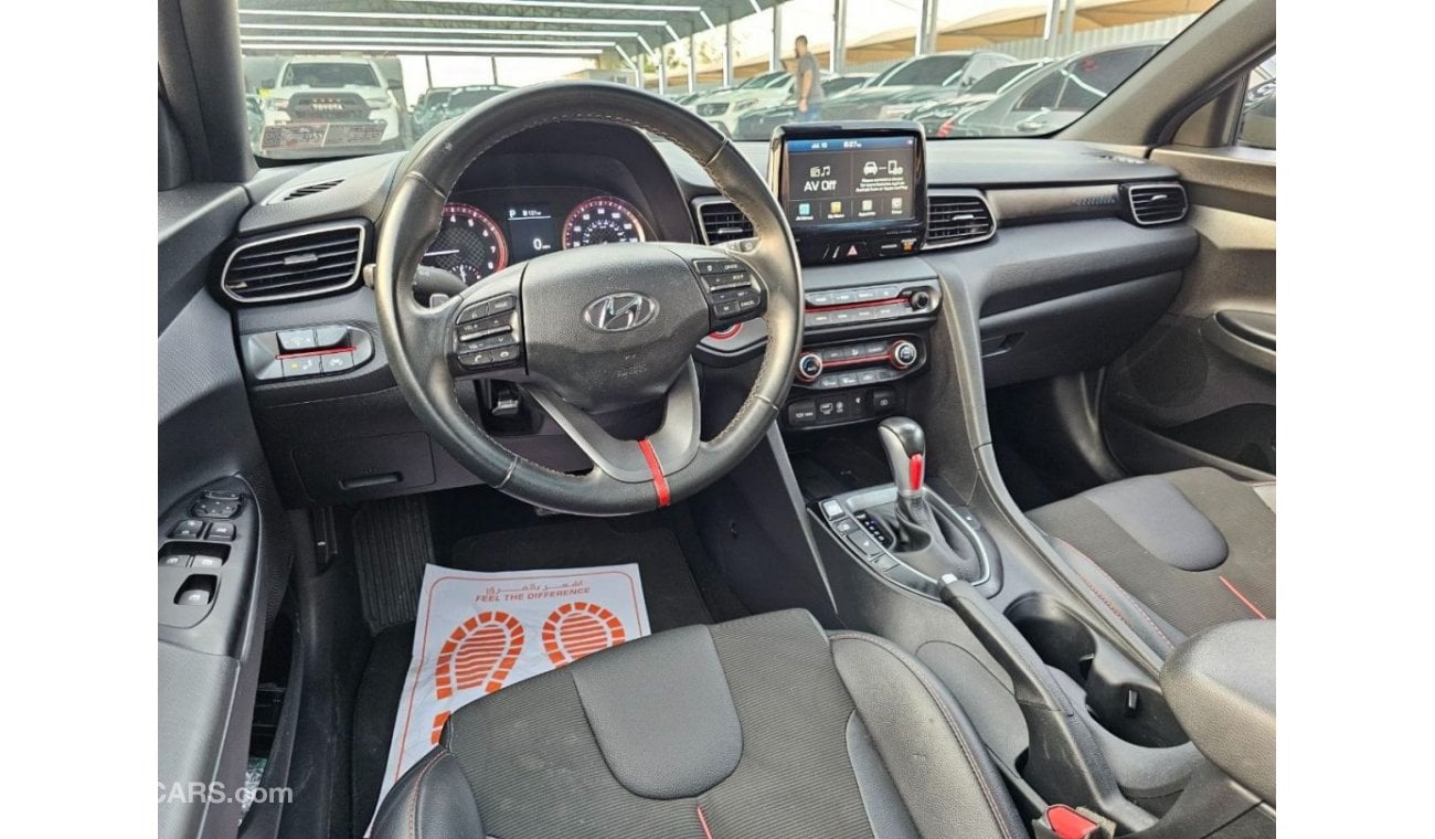 Hyundai Veloster 2.0L full option