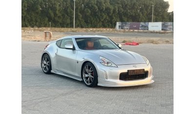 نيسان 370Z سبورت موديل 2016 خليجي حاله ممتازه من الداخل والخارج فل مواصفات