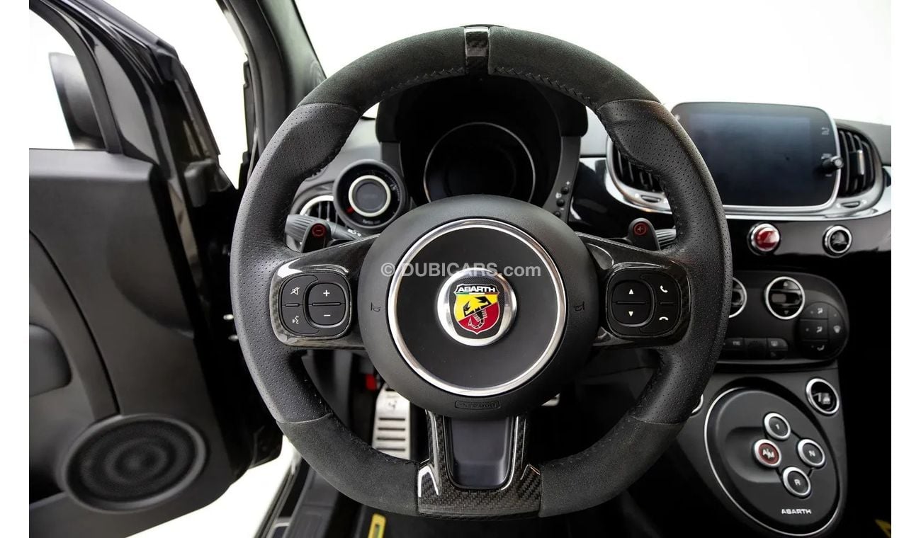 Abarth 595 - Scorpioneoro - GCC Spec - With Warranty