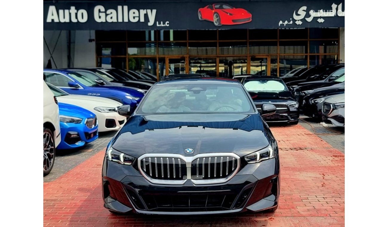 بي أم دبليو 520i i M Sport Warranty & Service 2024 GCC