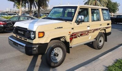 تويوتا لاند كروزر 70 2025 Model Toyota Land Cruiser 70, LC76, 4.0L Petrol 4WD 5M/T