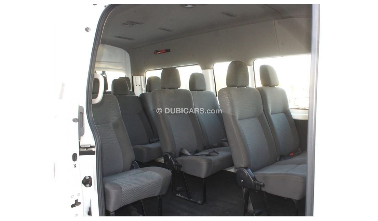 Nissan Urvan Panel Van Std Nissan Urvan 2020 GCC high roof manual in excellent condition