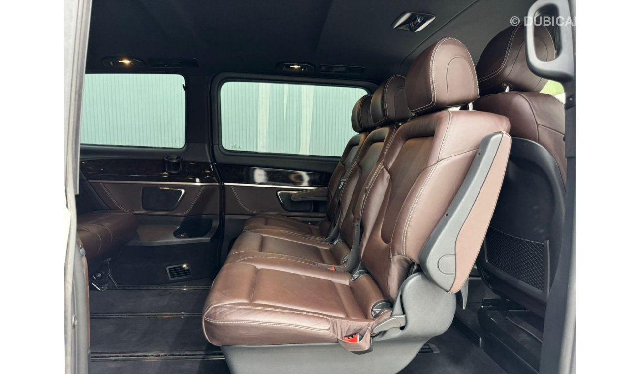 Mercedes-Benz V 250 Exclusive 2018 Mercedes-Benz V250, One Year Warranty, Service History, GCC