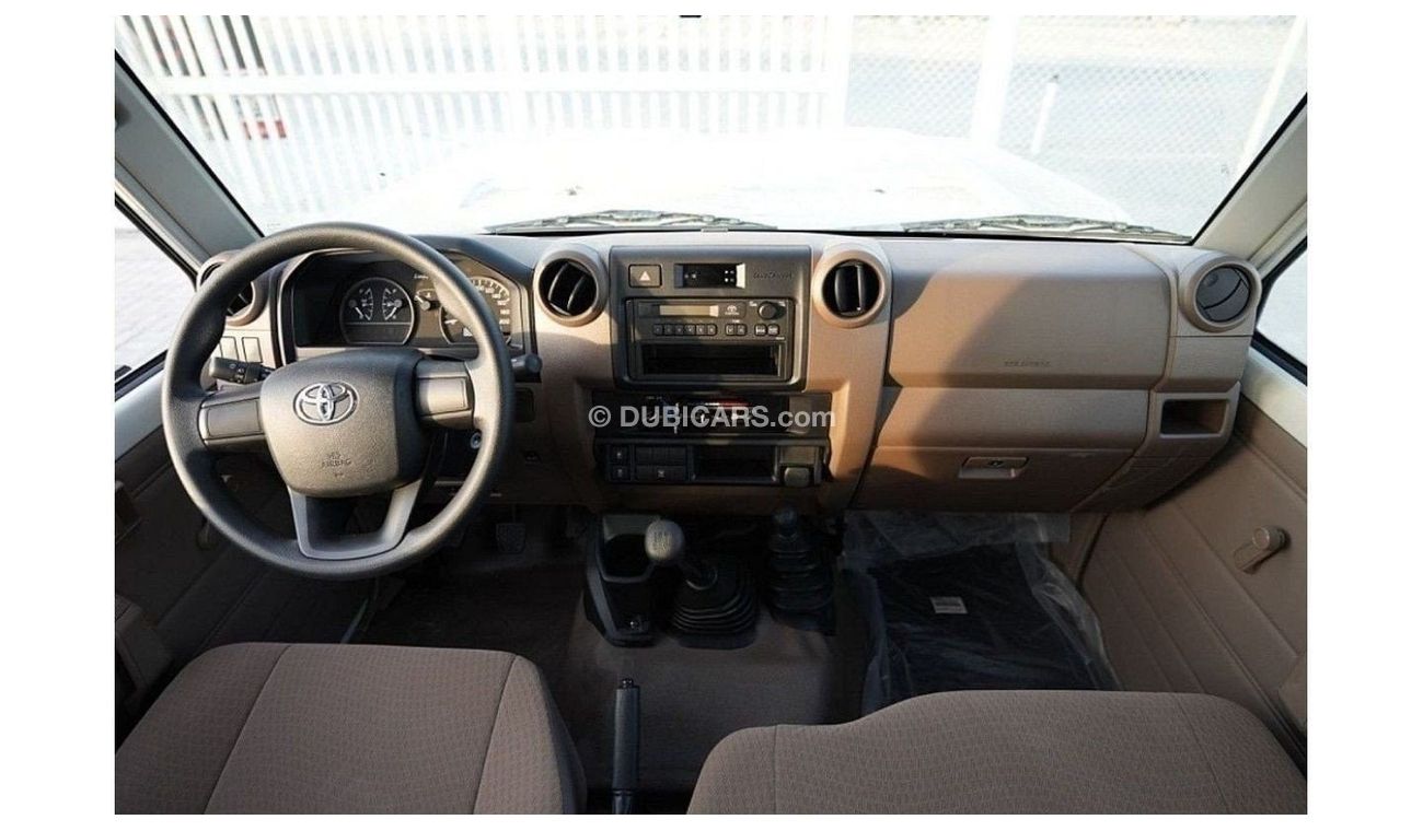 تويوتا لاند كروزر هارد توب Toyota Land Cruiser Hard Top LC78 4.5L 3DOOR V8 Diesel 2024