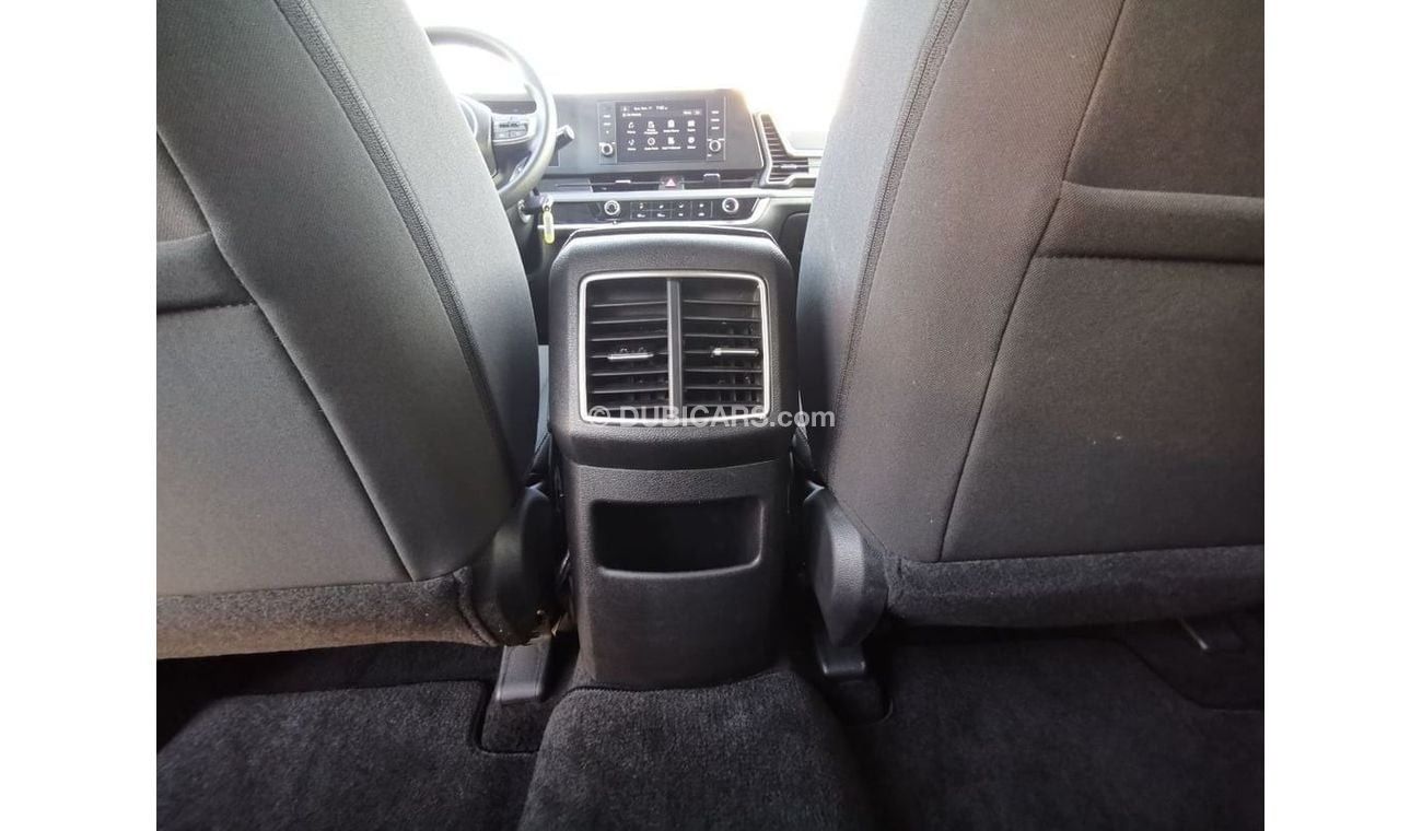 كيا سبورتيج KIA Sportage LX - 2024 - Silver