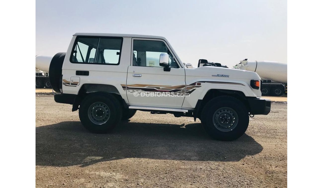 Toyota Land Cruiser Hard Top LC71 HT 2.8L DSL 3 DOOR