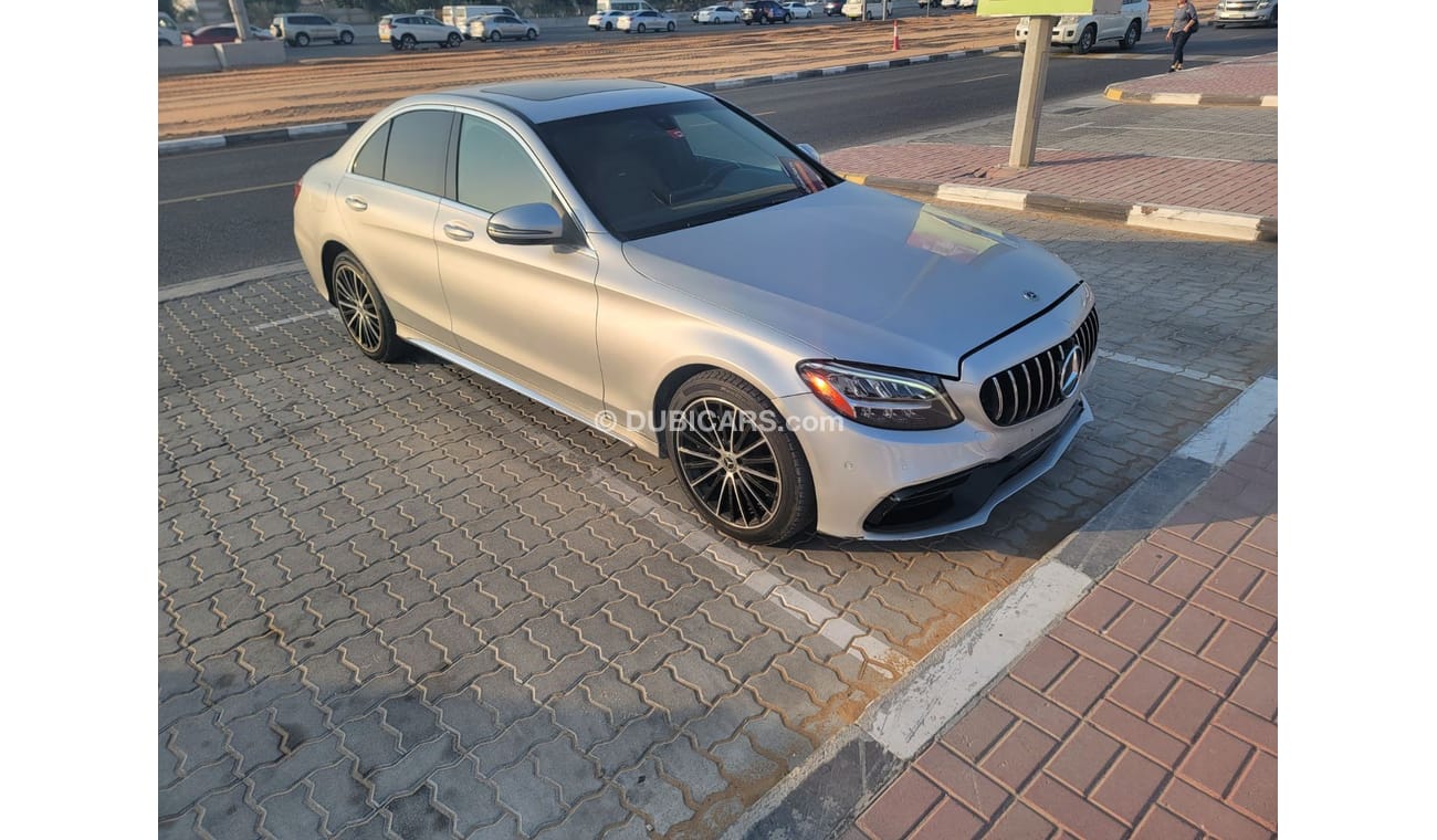 Mercedes-Benz C 300 Luxury 2.0L