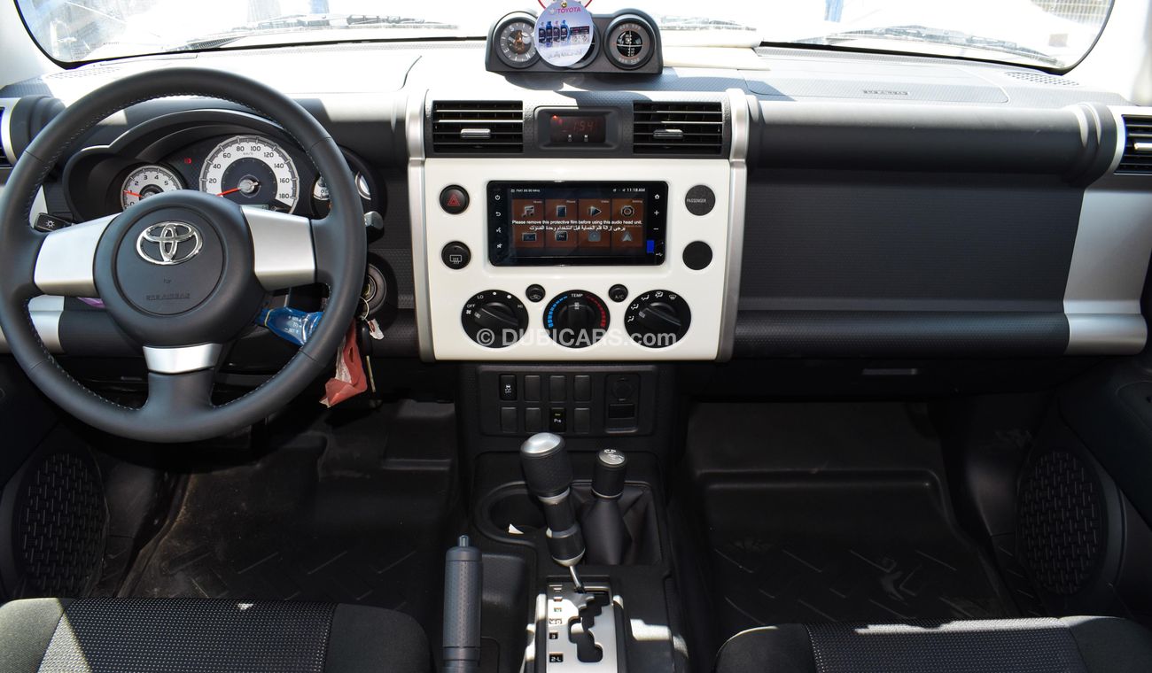 New Toyota FJ Cruiser 4.0 L 2022 for sale in Dubai - 555794