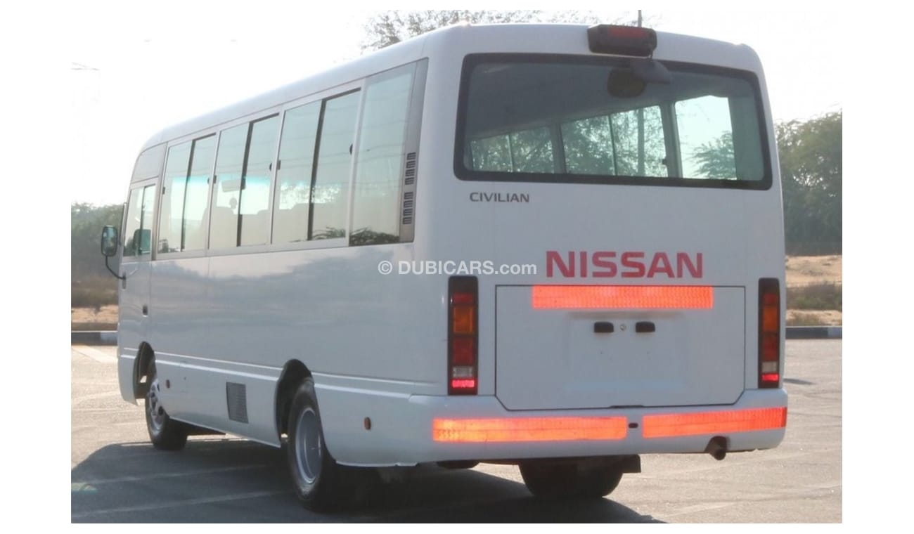 Nissan Civilian 2015 | BUS 30 SEATER WITH GCC SPECS AND EXCELLENT CONDITION