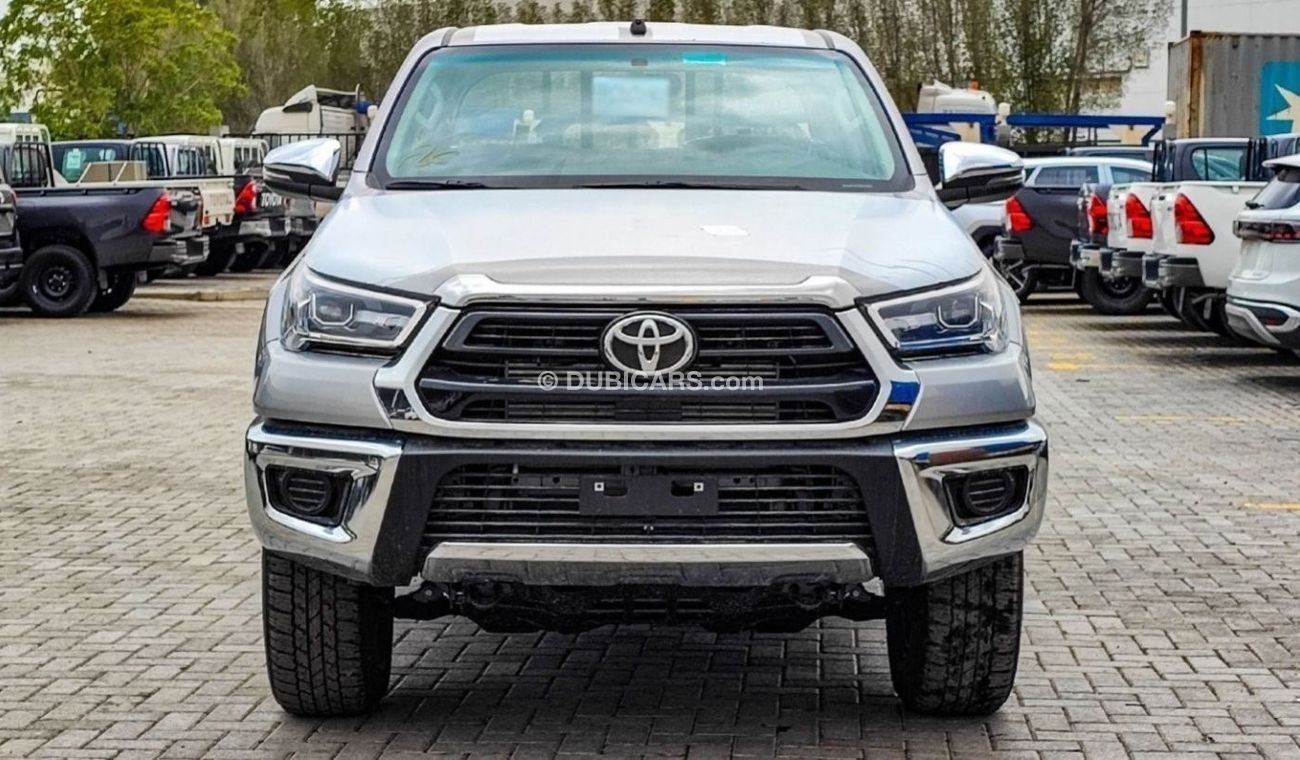 Toyota Hilux HILUX 2.4L SR5  MT DIESEL 2024