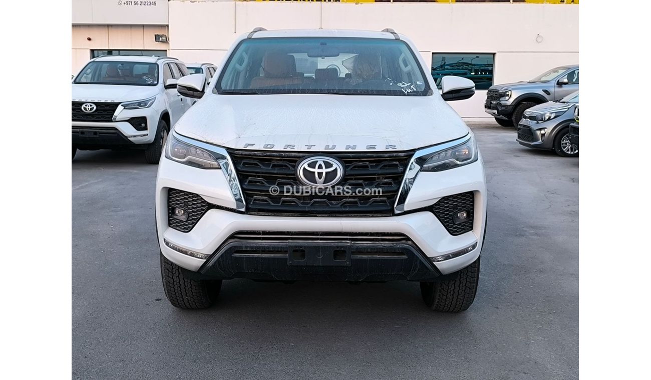 تويوتا فورتونر FORTUNER SR5  2.7L AT FULL OPTION PETROL 2024