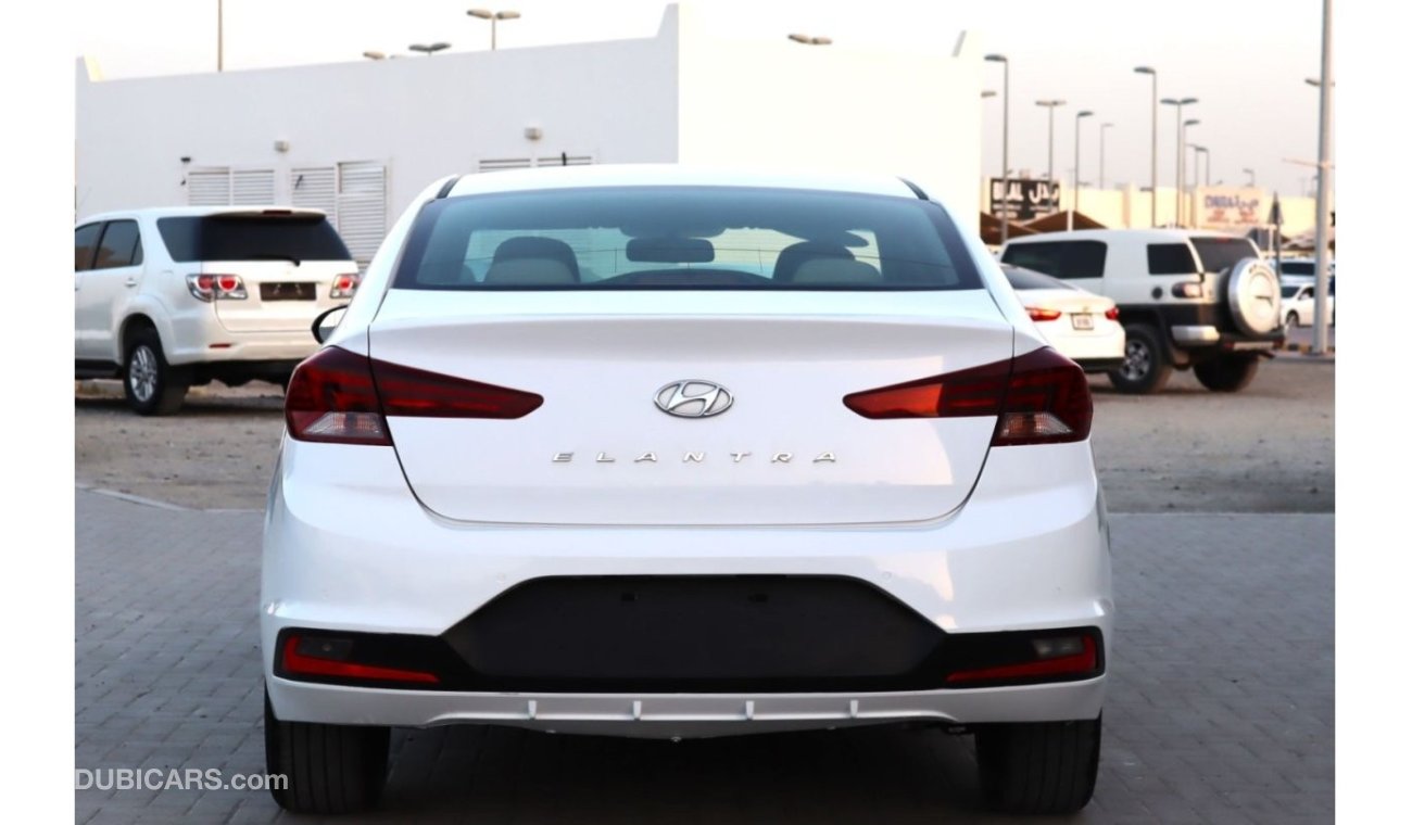 Hyundai Elantra GLS 2019 (GCC ) very good condition without accident