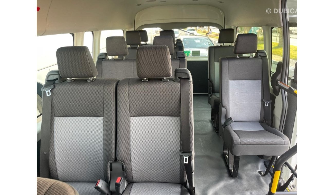 Toyota Hiace DLS -High Roof Commuter English