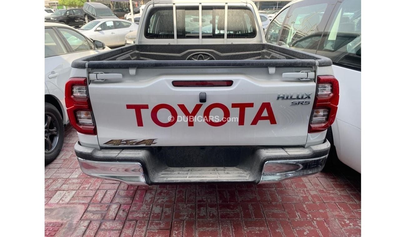 Toyota Hilux TOYOTA HILUX SR5 2.7L V4 WITH PUSH START & REAR CAMERA