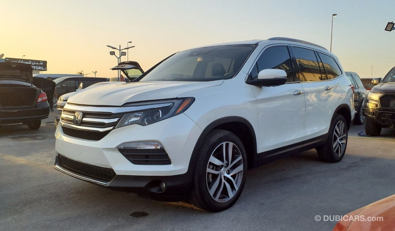 Honda Pilot Touring HONDA PILOT AWD 2018