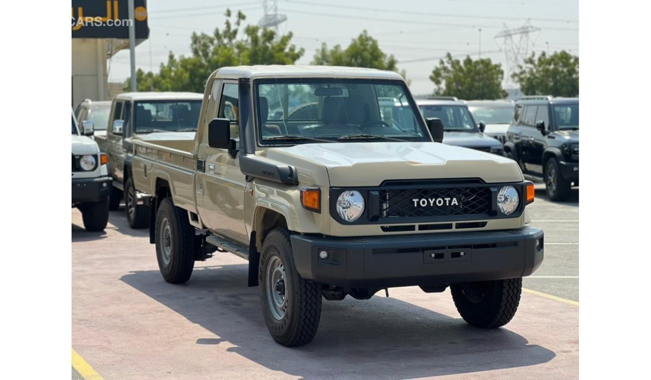 تويوتا لاند كروزر بيك آب TOYOTA LAND CRUISER (70 SERIES) (GRJ79) 4.0L Pick-up 4WD 2024