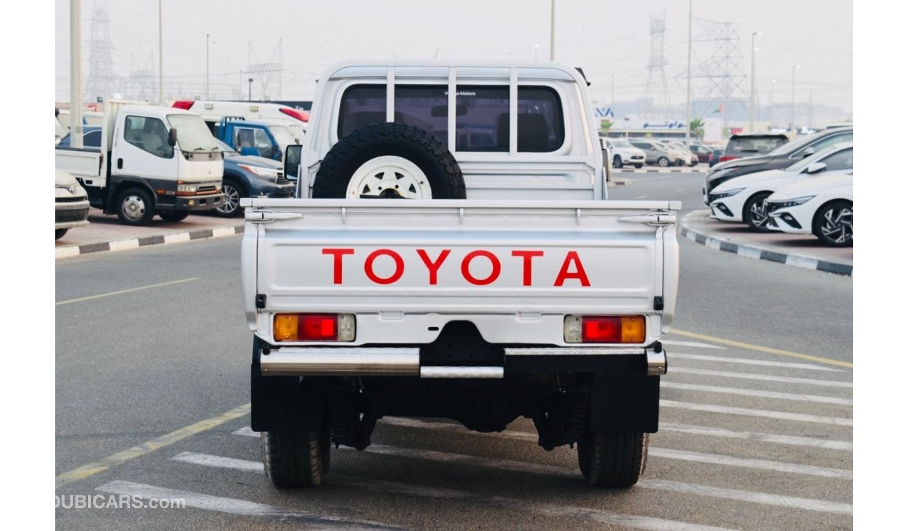 Toyota Land Cruiser Pick Up Toyota landcuriser pickup 2015 single cabine Diesel Right hand Drive