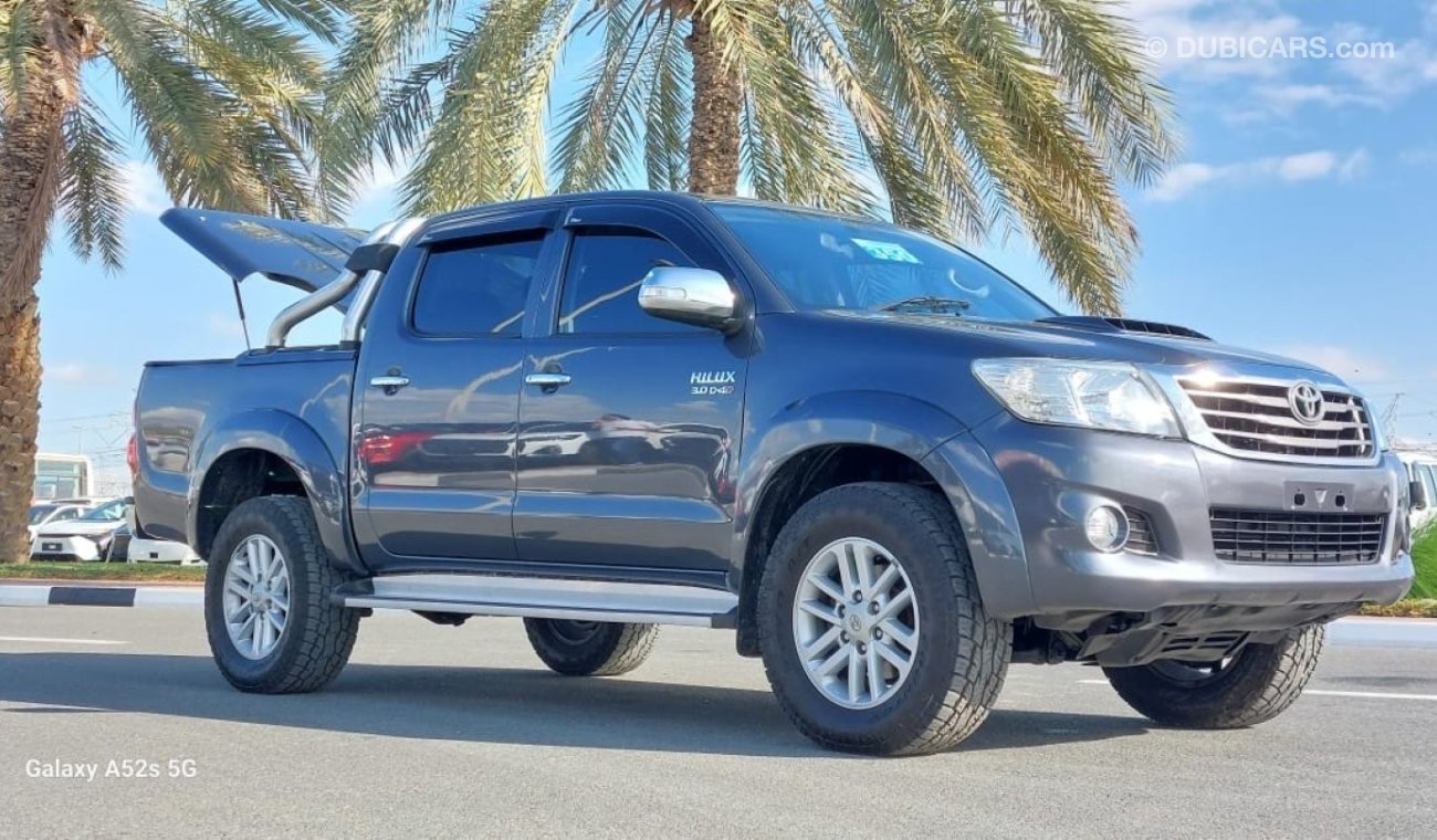 Toyota Hilux TOYOTA HILUX PICKUP DOUBLE CABIN SR 3.00 CC MODEL 2014 RIGHT HANDED