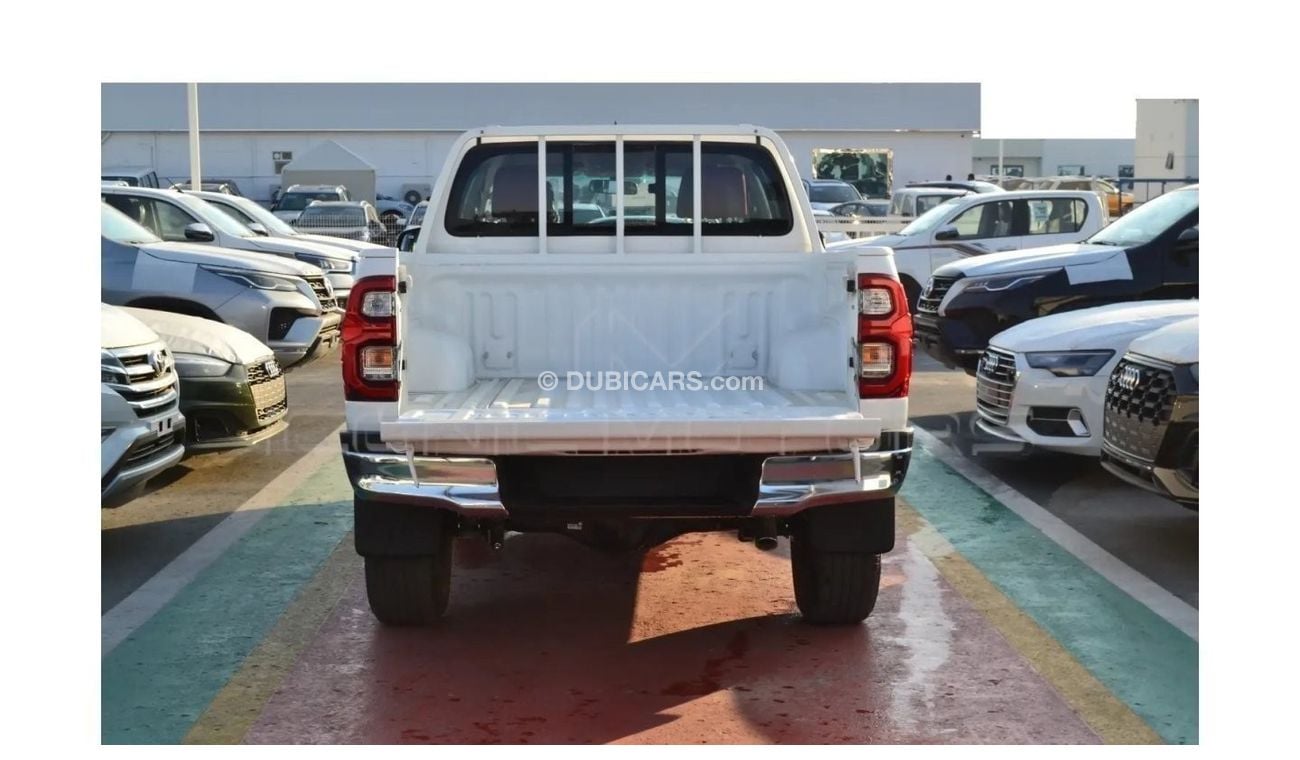 تويوتا هيلوكس 2024 TOYOTA HILUX DC 2.7L PETROL M/T 4X4 GLX