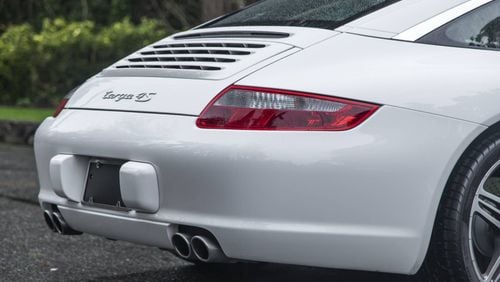 Porsche 911 997 Targa 4S clean GCC car