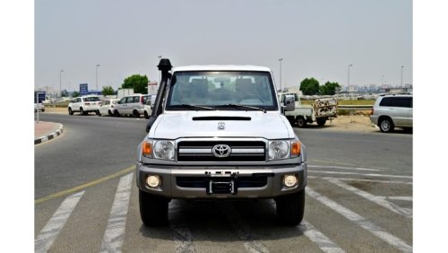 Toyota Land Cruiser Pick Up 79 Double Cab V8 4.5L Diesel Manual Transmission