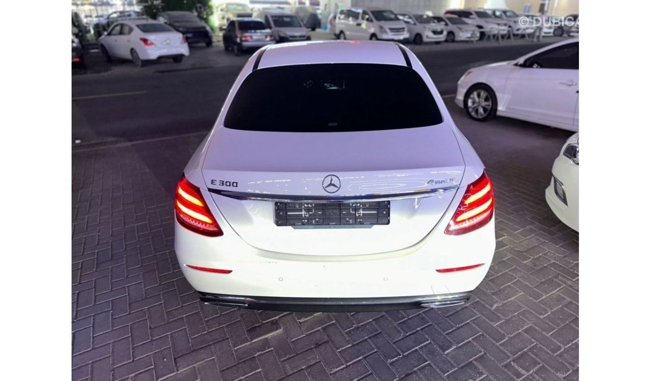 Mercedes-Benz E300 Mercedes Benz E 300 4Matic   2020 Korea Specs