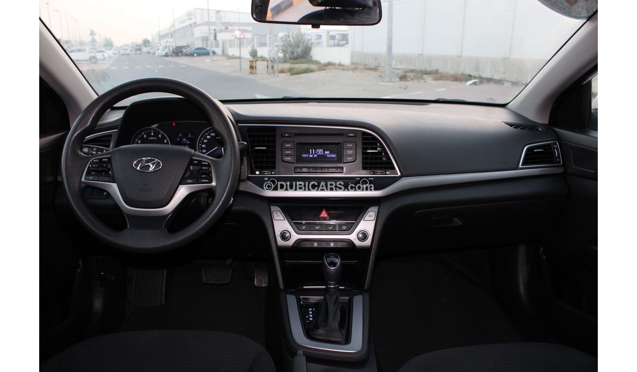 Hyundai Elantra Hyundai Elantra 2017 GCC in excellent condition without accidents, very clean from inside and outsid