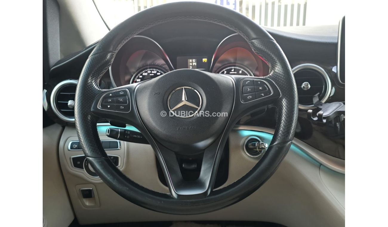 مرسيدس بنز V 250 Std 2.1L MERCEDES V-250 2018 GCC // 360 CAMERA // PERFECT CONDITION INSIDE OUT SIDE