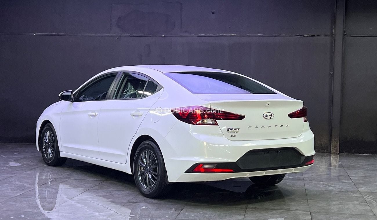 Hyundai Elantra GL Hyundai Elantra SEL 2019