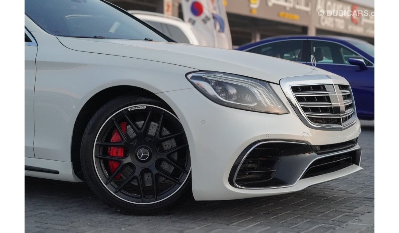 مرسيدس بنز S 550 عليها كت S 63