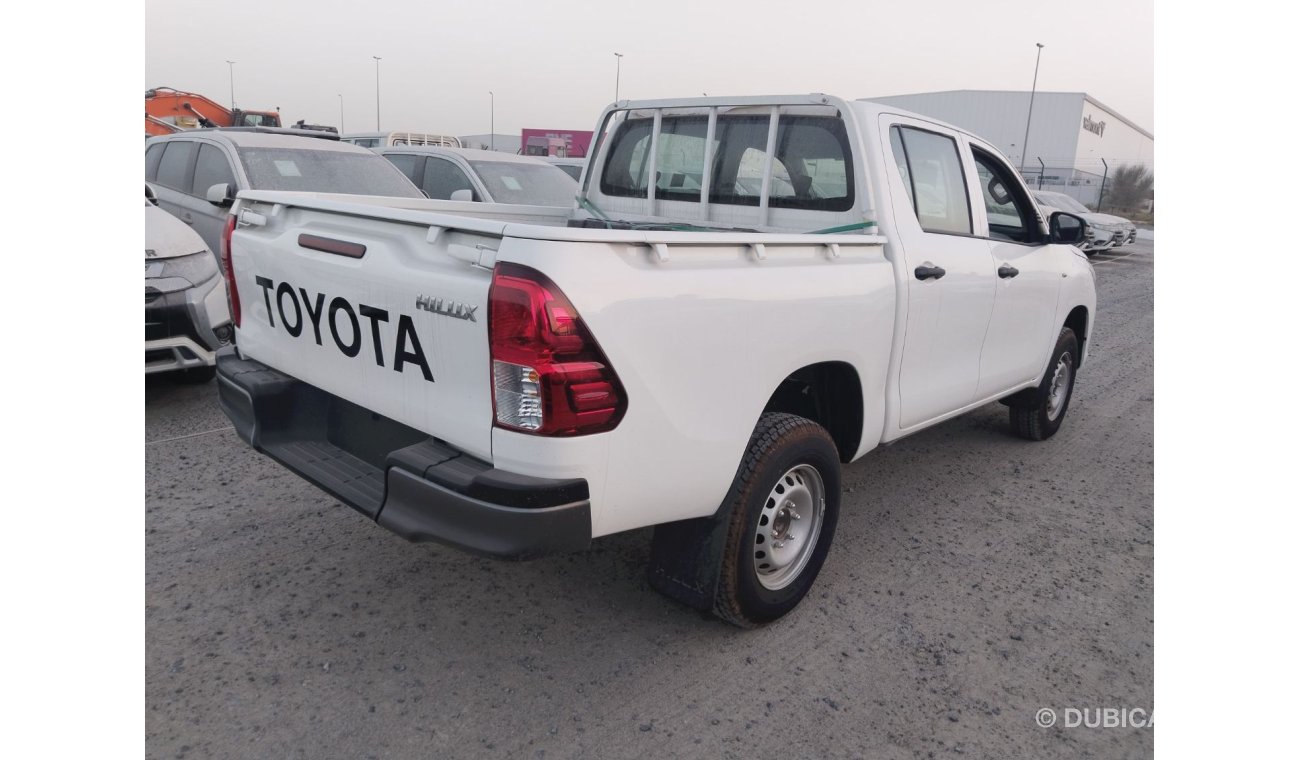 تويوتا هيلوكس Toyota Hilux Country Double Cab 4F 2.4L Manual Diesel | 03 Years Warranty