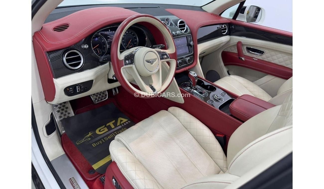 بنتلي بينتايجا V8 2019 Bentley Bentayga V8, Warranty, Carbon Fiber Package, Full Options, Low Kms