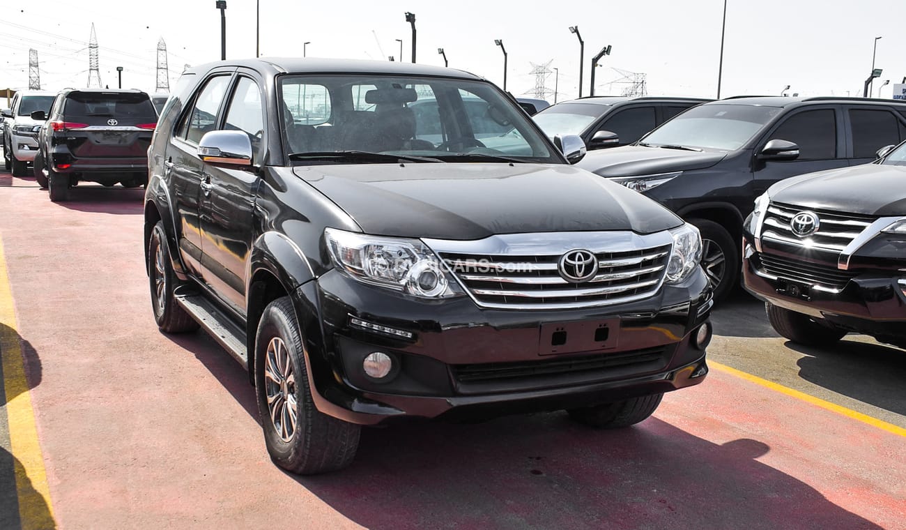 Toyota Fortuner SR5