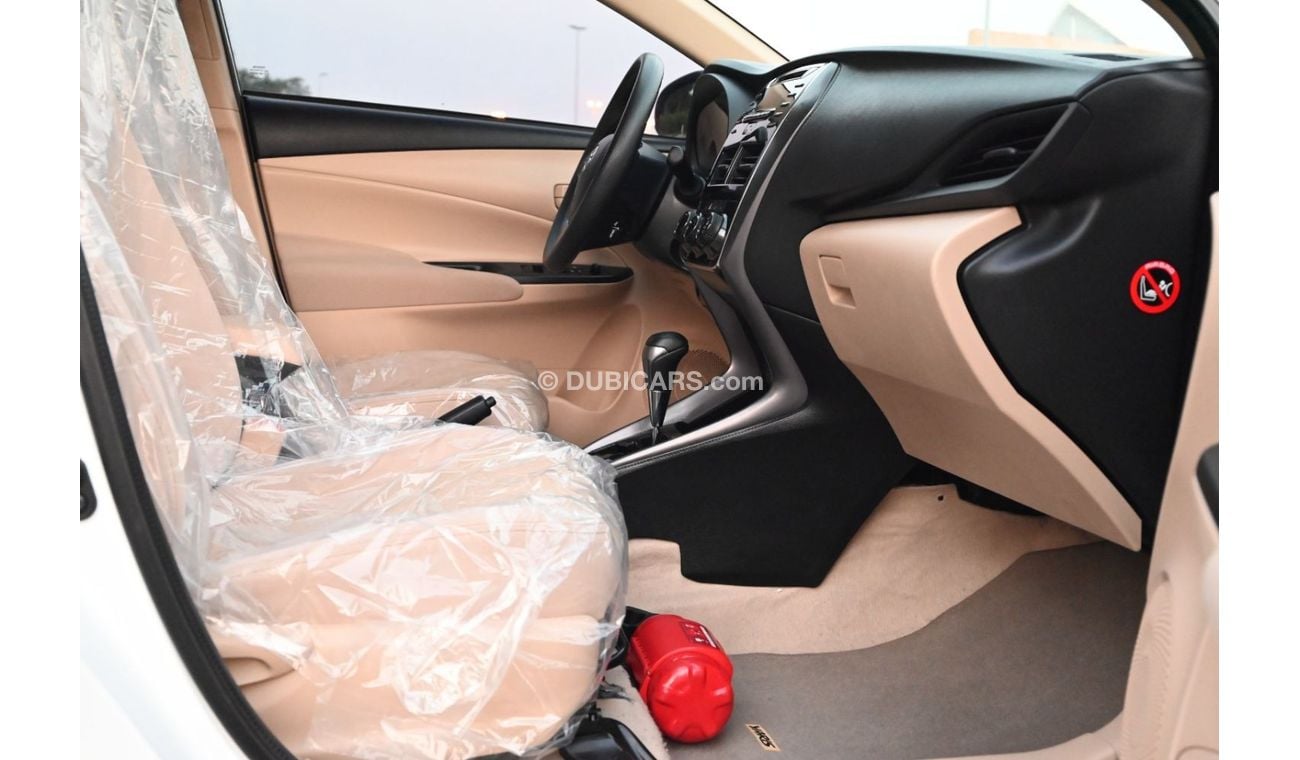 تويوتا يارس ORIGINAL PAINT - TOYOTA YARIS SE 2022 -  FIRST OWNER - MINT CONDITION - GCC SPECS