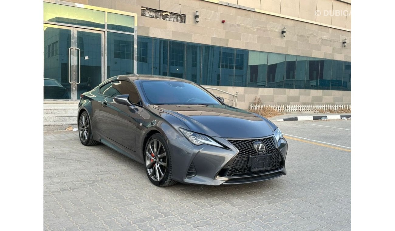 لكزس RC 350 F سبورت