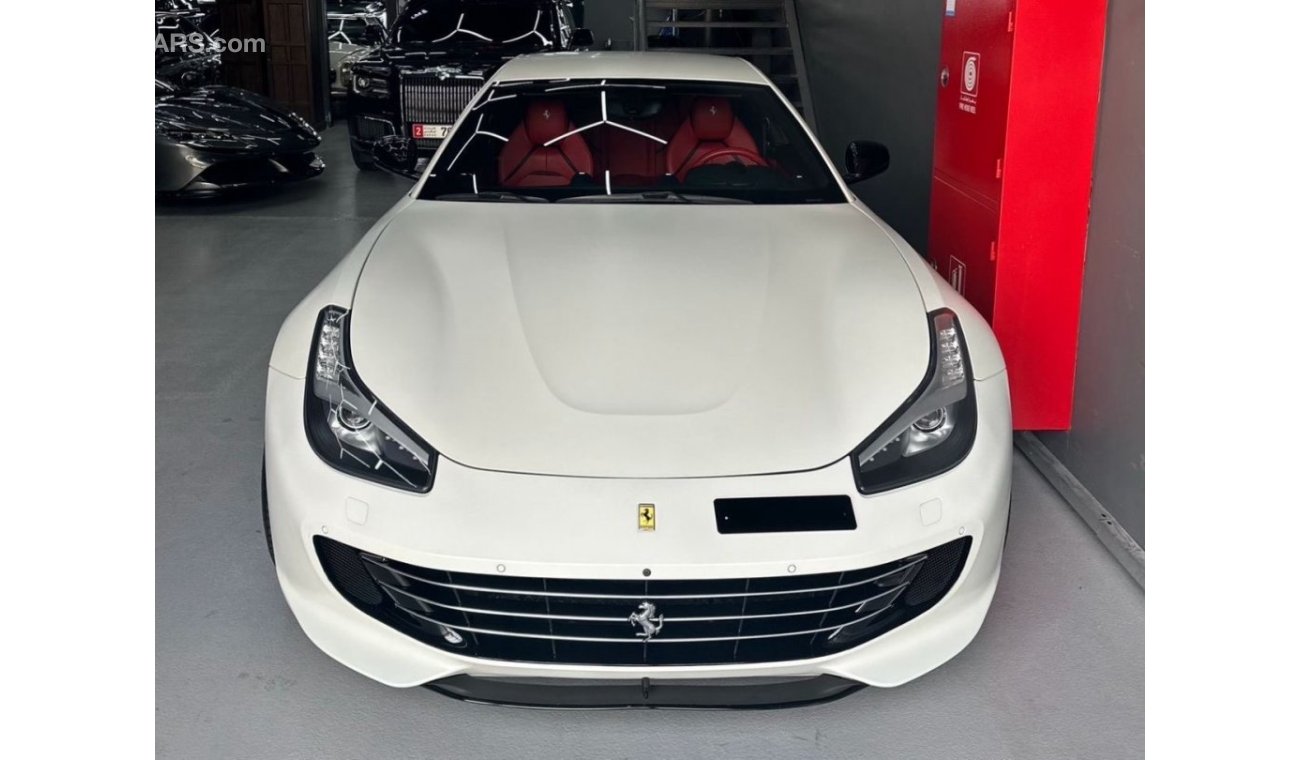 Ferrari GTC4Lusso T 3.9L V8 600hp