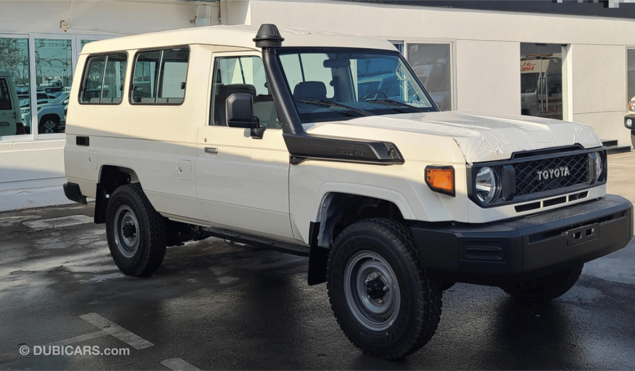 تويوتا لاند كروزر هارد توب LAND CRUISER 78 HARDTOP 4.2L DIESEL V6 MODEL YEAR 2024 NEW SAHPE