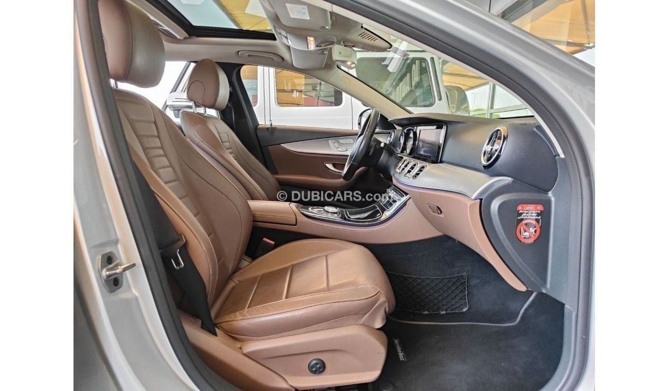 مرسيدس بنز E200 AED 2,200 P.M | 2019 MERCEDES BENZ E200 AMG KIT 2.0L | SUNROOF | GCC | UNDER GARGASH WARRANTY