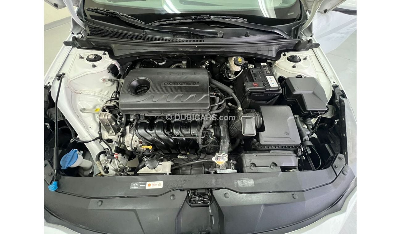 هيونداي إلانترا GL 1.6L