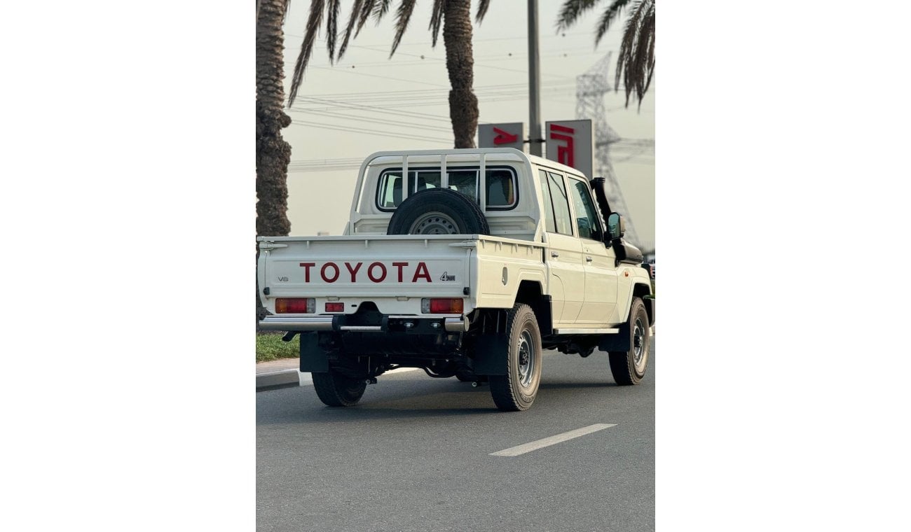 Toyota Land Cruiser Pick Up TOYOTA LANDCRUISER 79 4.5L V8 DIESEL 4WD DC STD E MANUAL