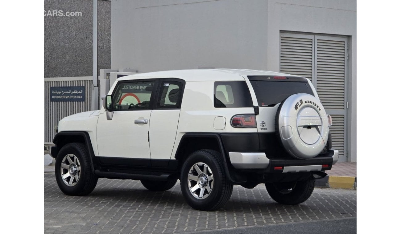 تويوتا إف جي كروزر TOYOTA FJ GXR 2021 GCC GOOD CONDITION