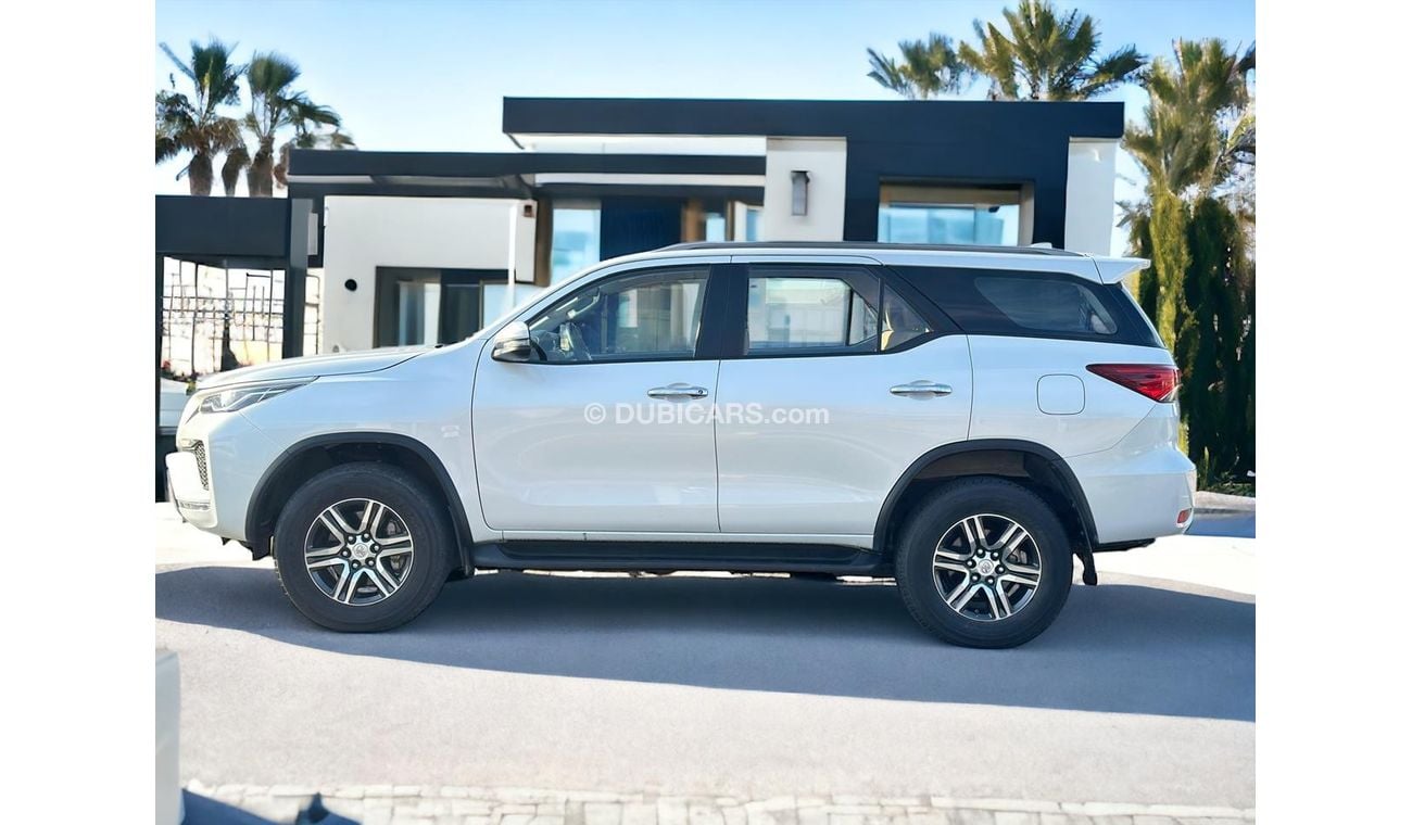 Toyota Fortuner EXR 2.7L (164 HP) AED 2,000 PM | TOYOTA FORTUNER | 2.7 I4 EXR | GCC |COMFORTABLE DRIVE | 0% DOWNPAYM