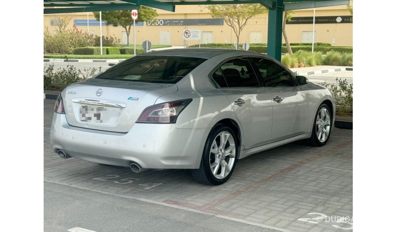 Nissan Maxima 0% DP - NISSAN MAXIMA SV - FIRST OWNER - FULL OPTION - WELL MAINTAINED - GCC